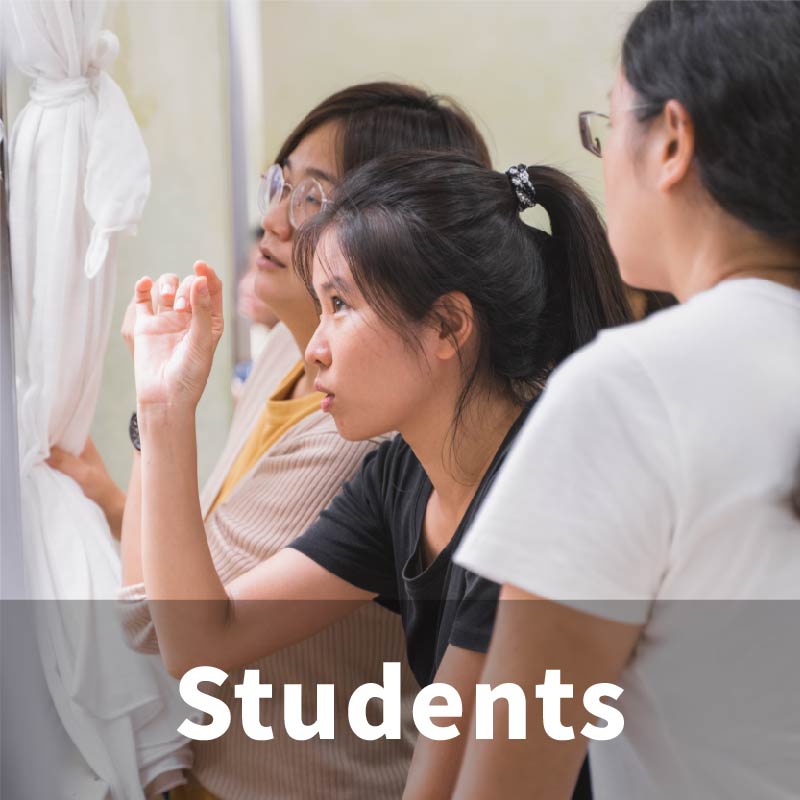 Students(Open new window)